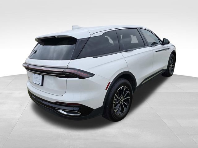 Certified 2025 Lincoln Nautilus Premier image 3