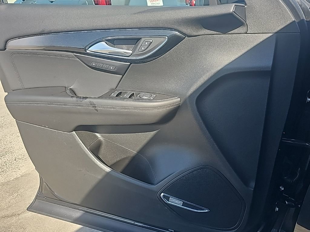 Certified 2025 Buick Envision Preferred image 9