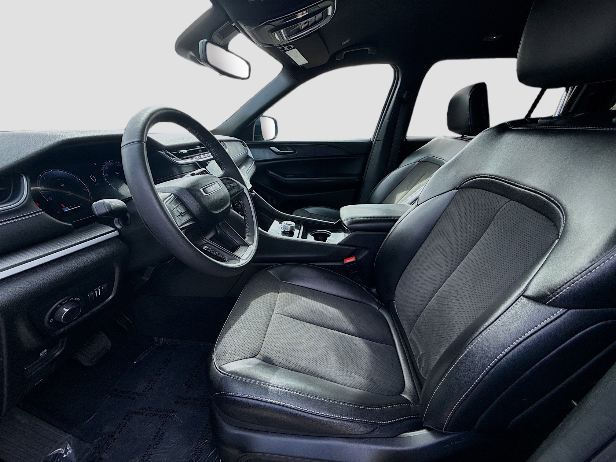 Used 2024 Jeep Grand Cherokee L Laredo image 18