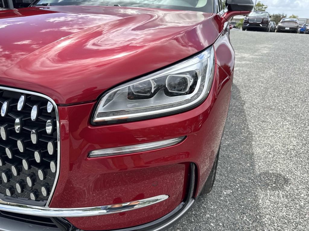 New 2025 Lincoln Corsair Reserve image 9