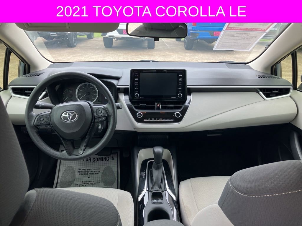 Used 2021 Toyota Corolla LE image 18