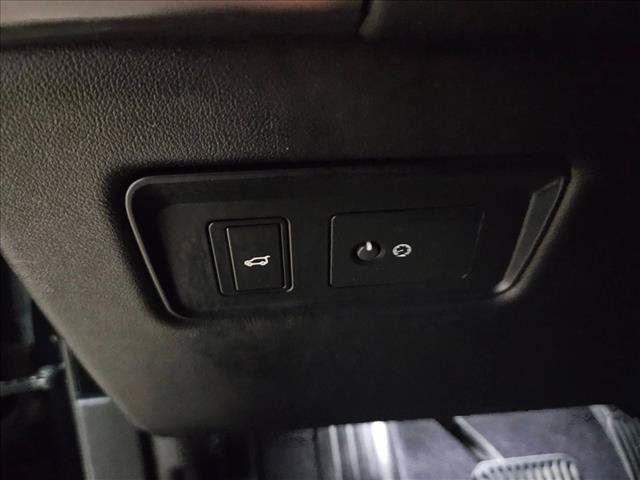 Used 2020 Land Rover Range Rover Sport SE AWD/4WD image 19