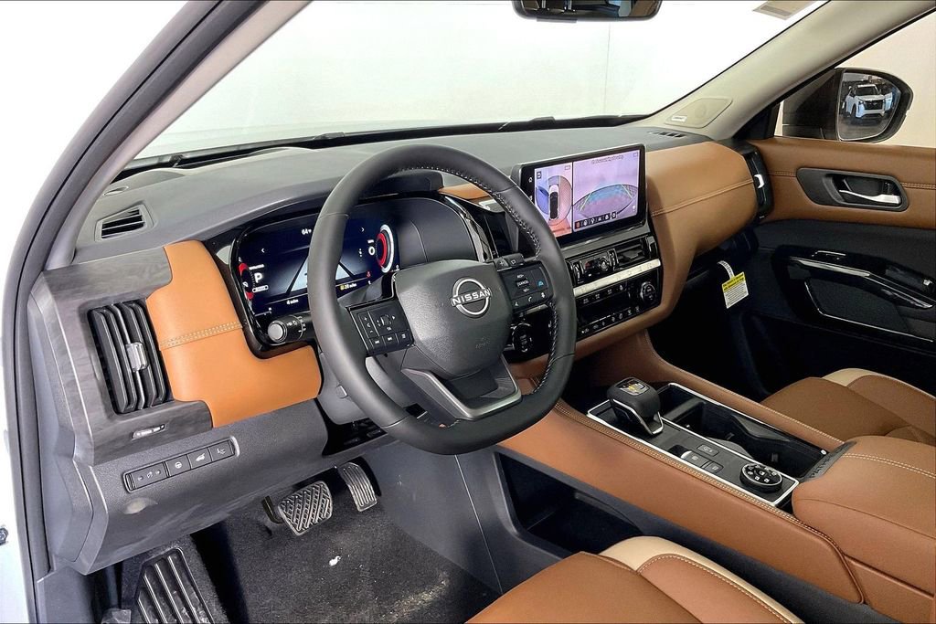 New 2026 Nissan Pathfinder Platinum w/ Cargo Package image 9