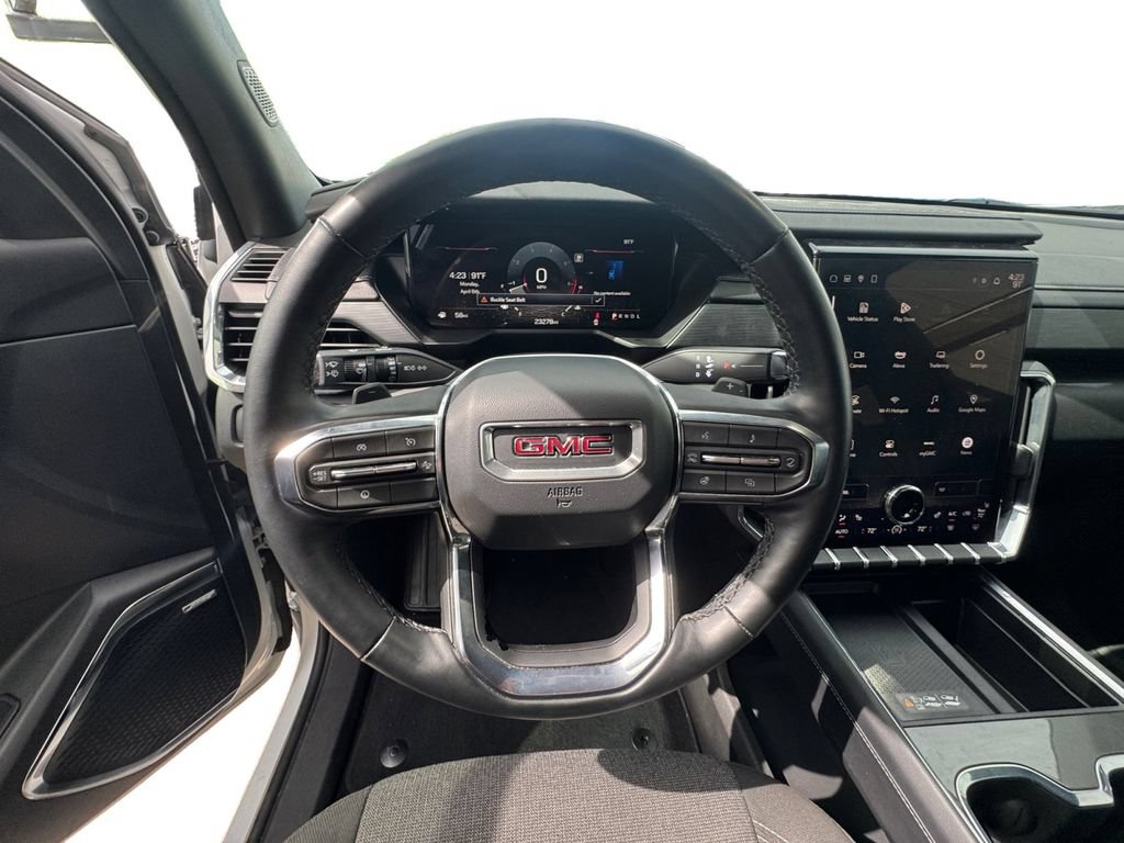 Used 2025 GMC Acadia Elevation FWD image 13