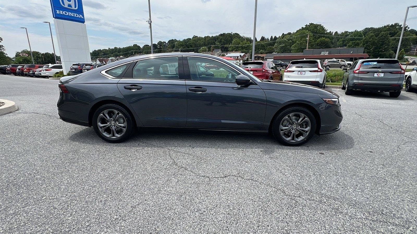 Certified 2024 Honda Accord EX-L image 3