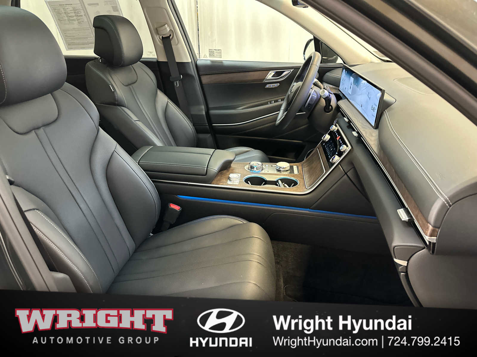 Certified 2025 Genesis GV80 2.5T Select image 18