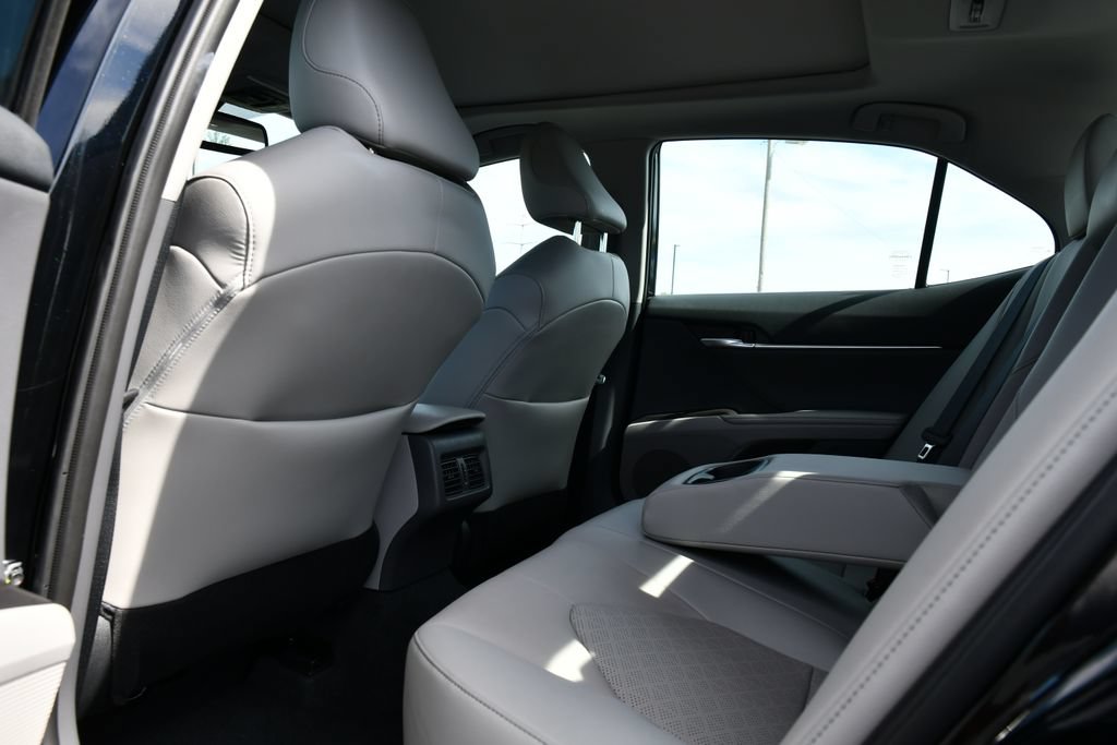 Used 2023 Toyota Camry XSE w/ Cold Weather Package FWD image 18