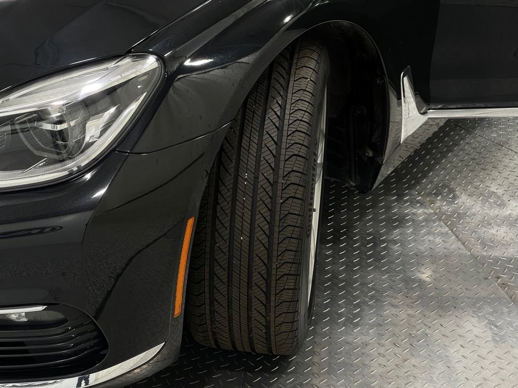 Used 2018 BMW 750i 750i image 38