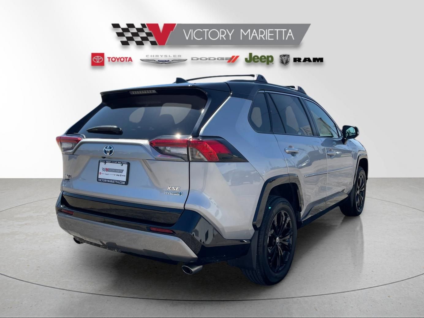 Used 2024 Toyota RAV4 XSE w/ Weather Package AWD/4WD image 5