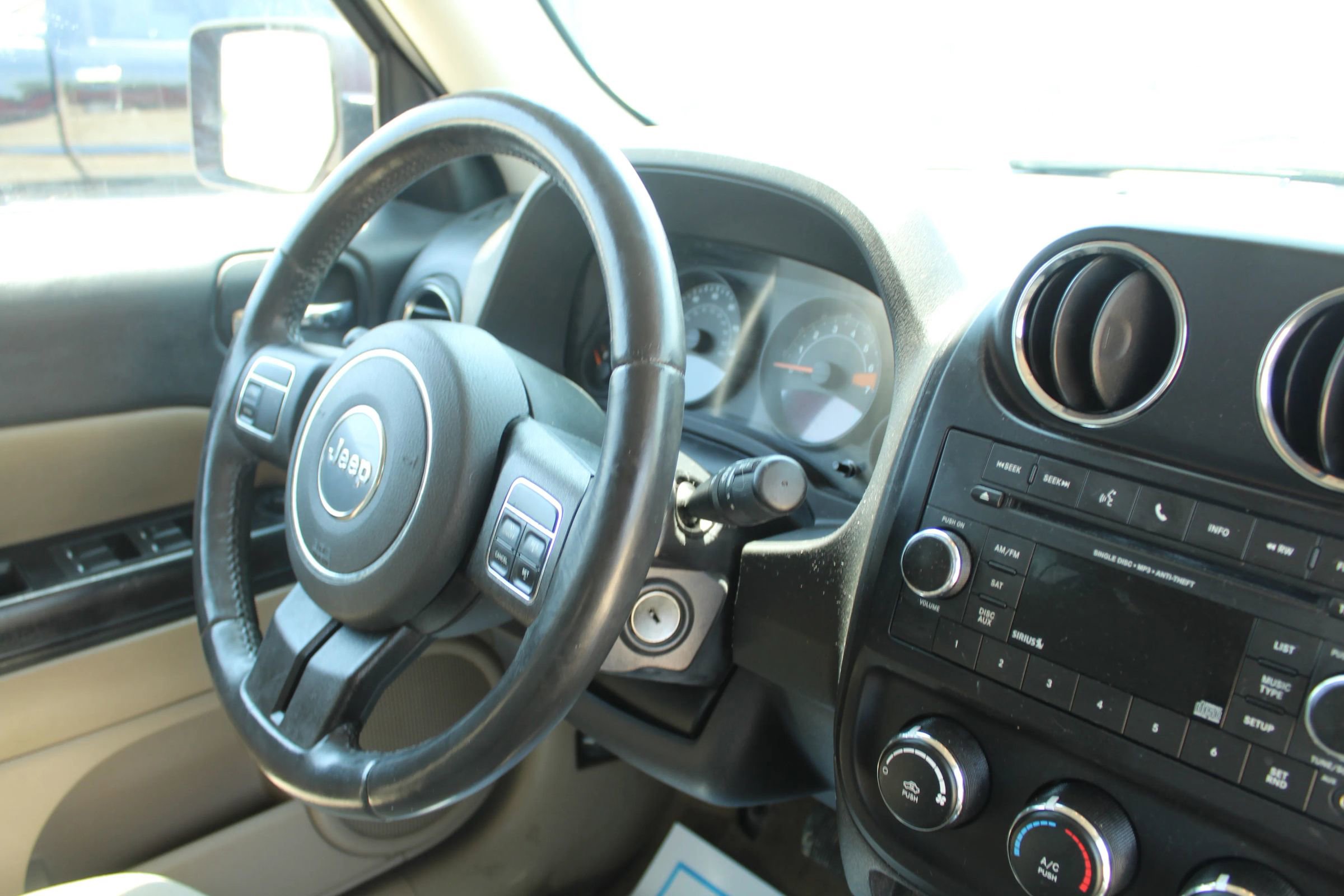 Used 2016 Jeep Patriot Latitude image 27