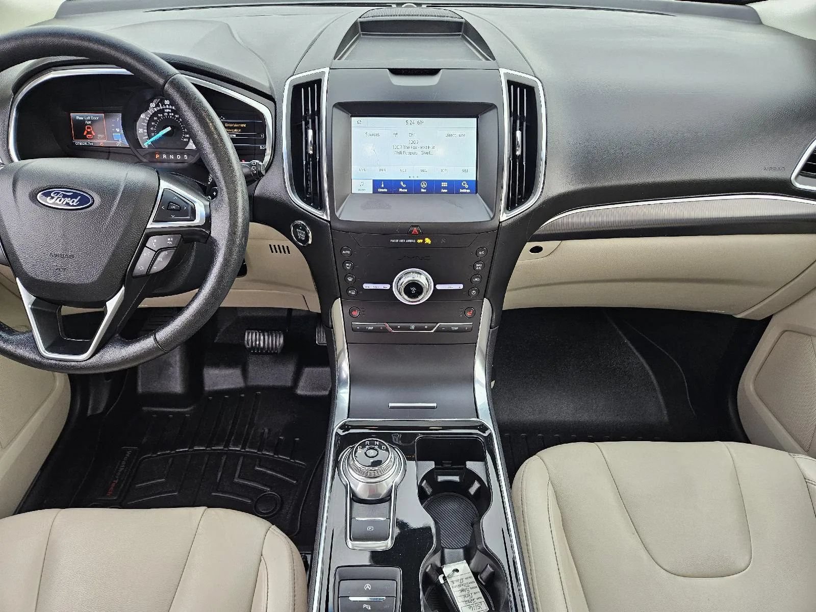 Used 2020 Ford Edge Titanium w/ Class II Trailer Tow Package AWD/4WD image 16