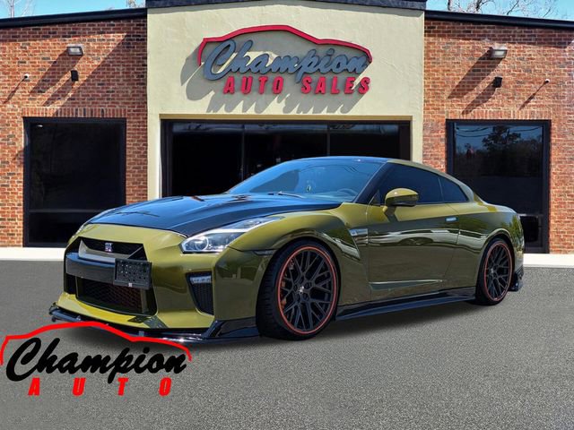 Used 2014 Nissan GT-R Premium AWD/4WD image 5