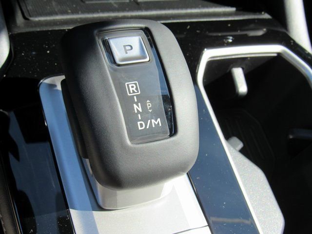 New 2025 Mitsubishi Outlander SE image 21