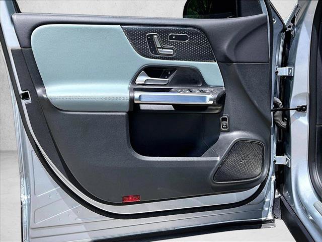 Used 2026 Mercedes-Benz GLB 250 image 18