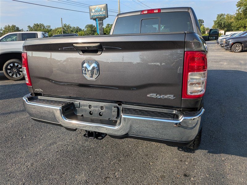 Used 2024 RAM 2500 Tradesman w/ Chrome Appearance Group image 6