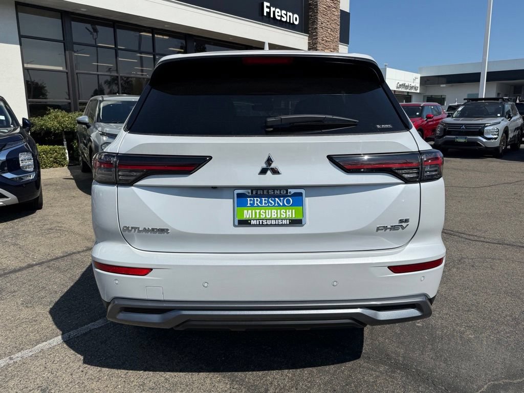 New 2026 Mitsubishi Outlander SE AWD/4WD image 10