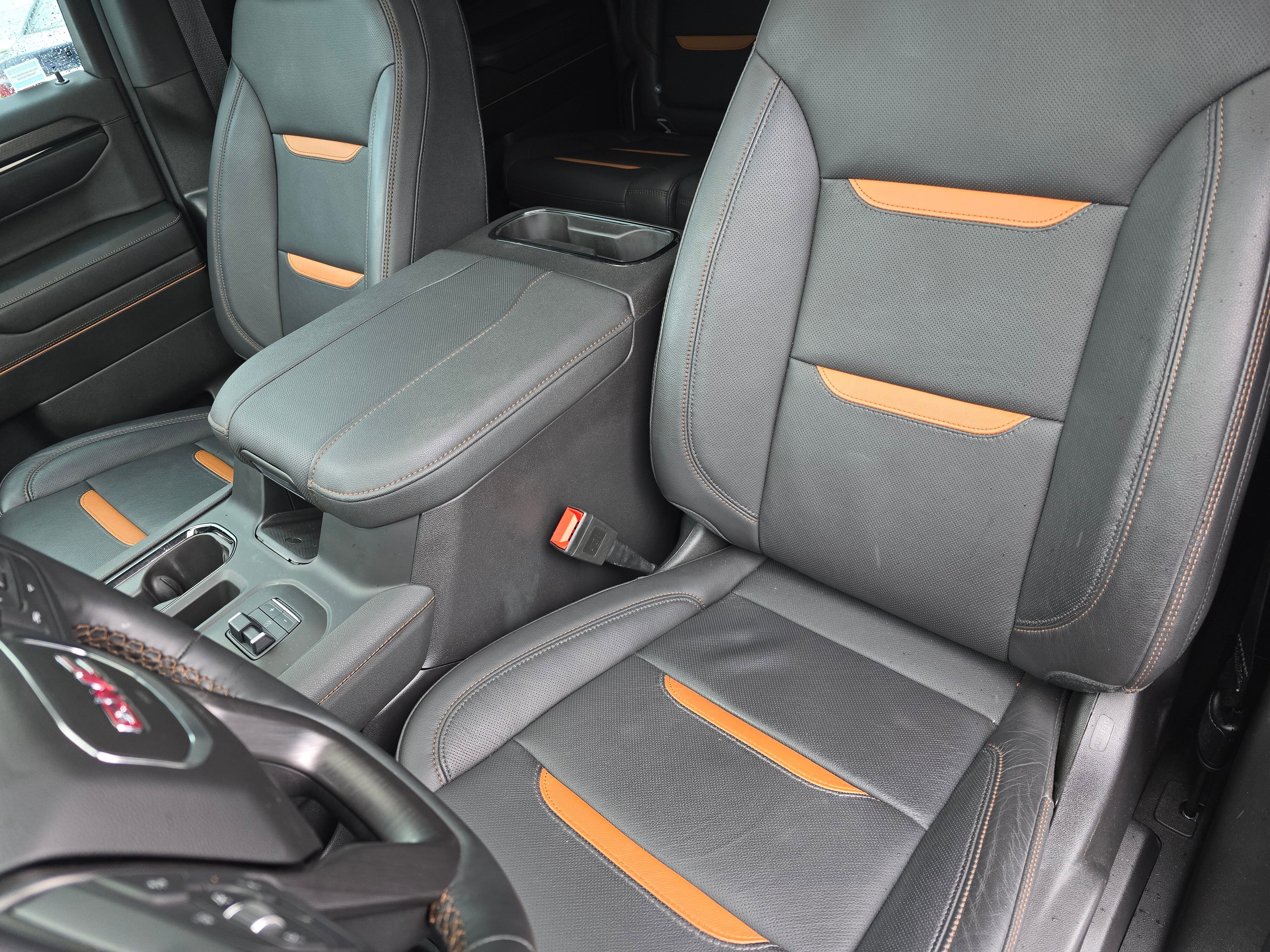 Used 2024 GMC Sierra 1500 AT4 w/ Technology Package AWD/4WD image 22