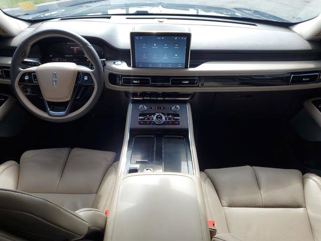 Used 2022 Lincoln Aviator Reserve w/ Equipment Group 201A image 32