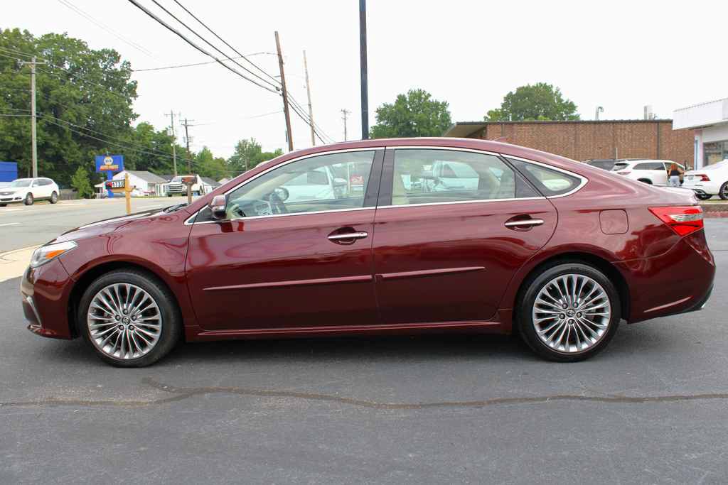 Used 2016 Toyota Avalon Limited w/ Protection Package FWD image 2