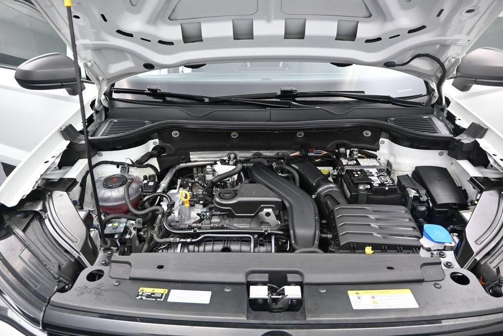 Used 2025 Volkswagen Taos S FWD image 19