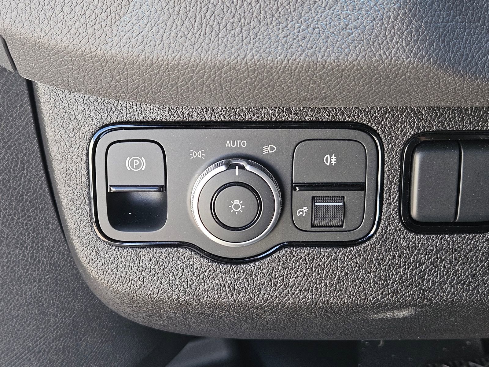 New 2025 Mercedes-Benz eSprinter 144 Cargo image 30
