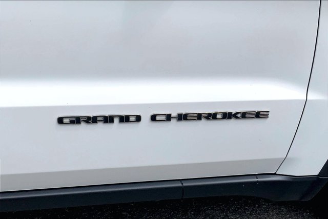 Used 2020 Jeep Grand Cherokee Limited AWD/4WD image 7