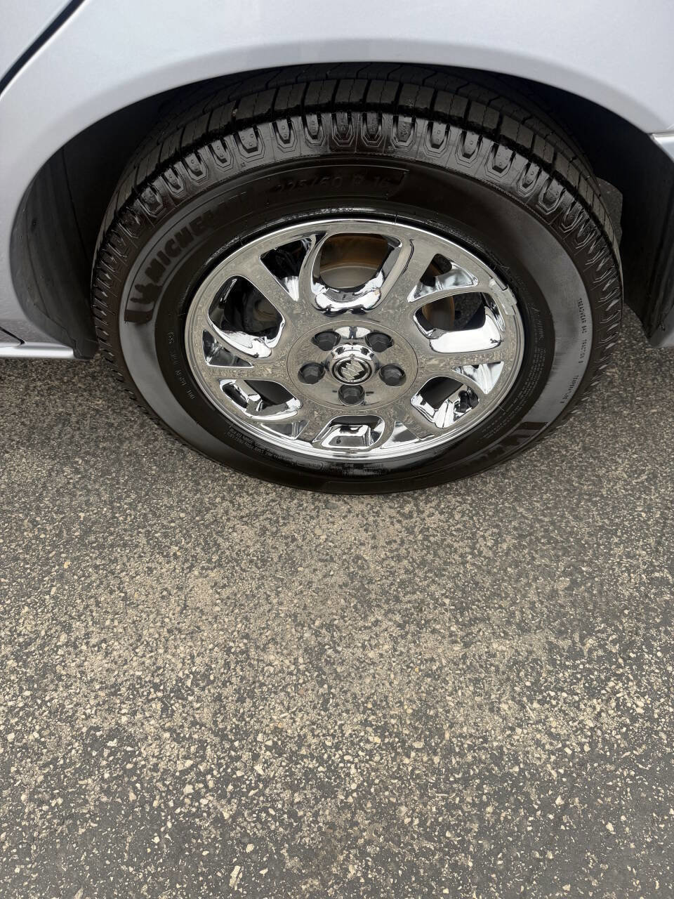 Used 2005 Buick Century Custom image 27