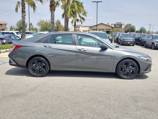 New 2026 Hyundai Elantra Sport FWD image 28