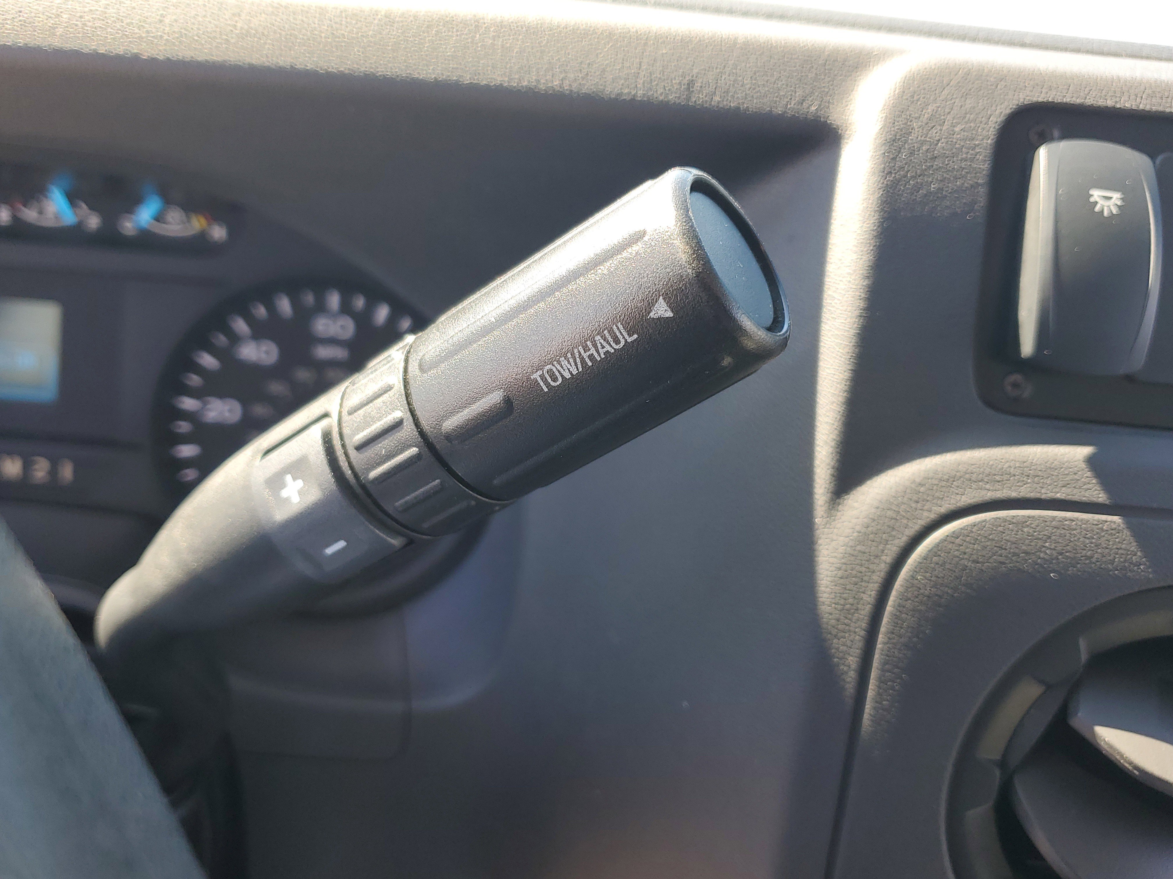 Used 2022 Ford E-350 and Econoline 350 Super Duty w/ Power Windows & Locks Group image 21