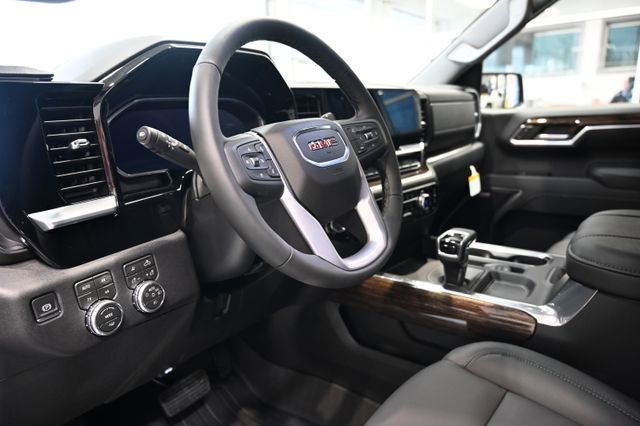 New 2026 GMC Sierra 1500 Elevation w/ Elevation Premium Package AWD/4WD image 22