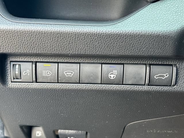 Used 2023 Toyota RAV4 XLE Premium AWD/4WD image 19