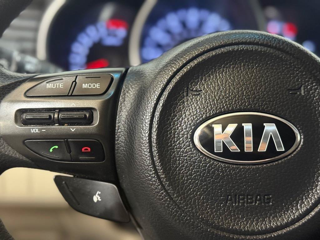 Used 2015 Kia Optima LX FWD image 24