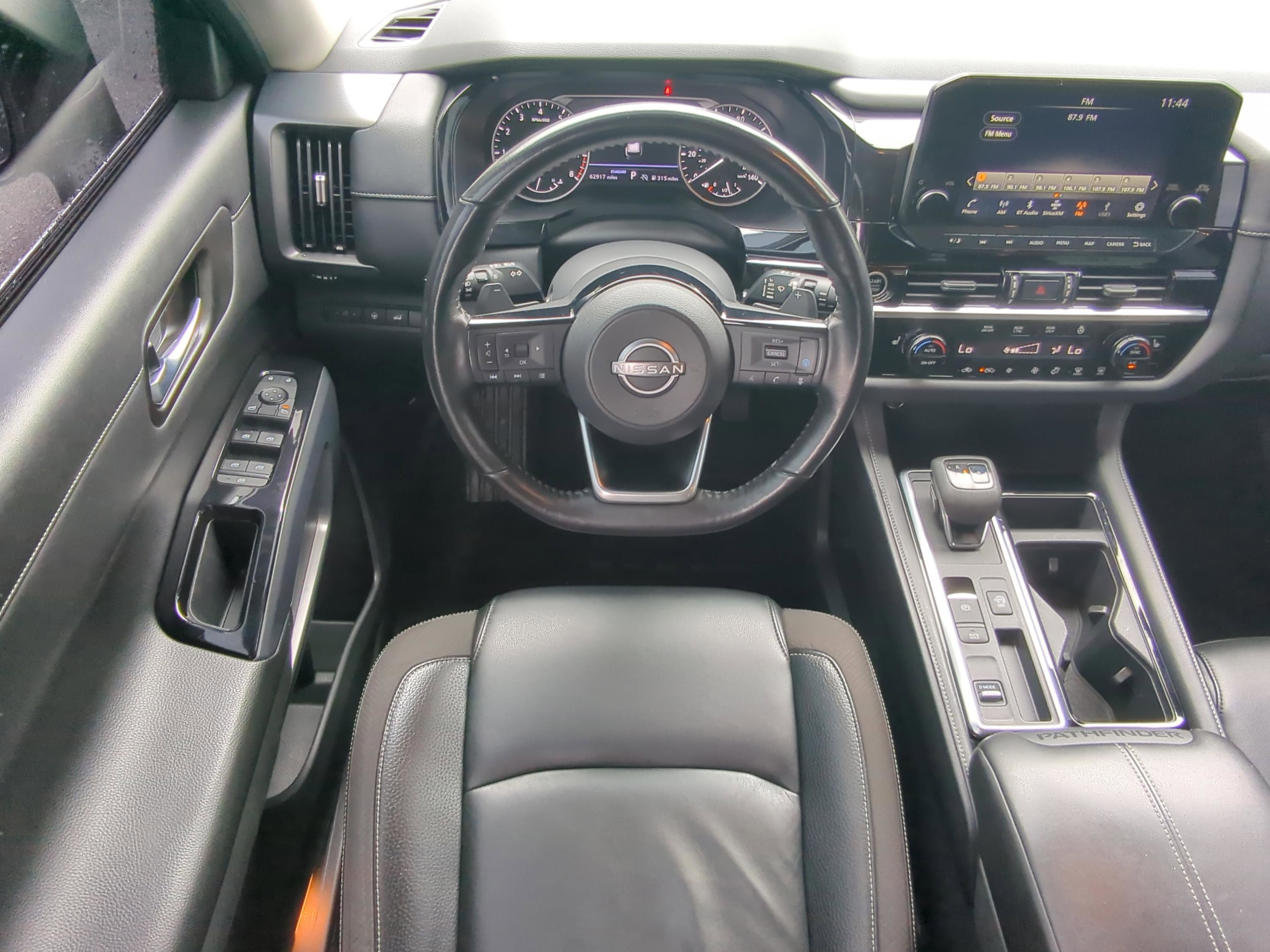 Used 2022 Nissan Pathfinder SL image 14