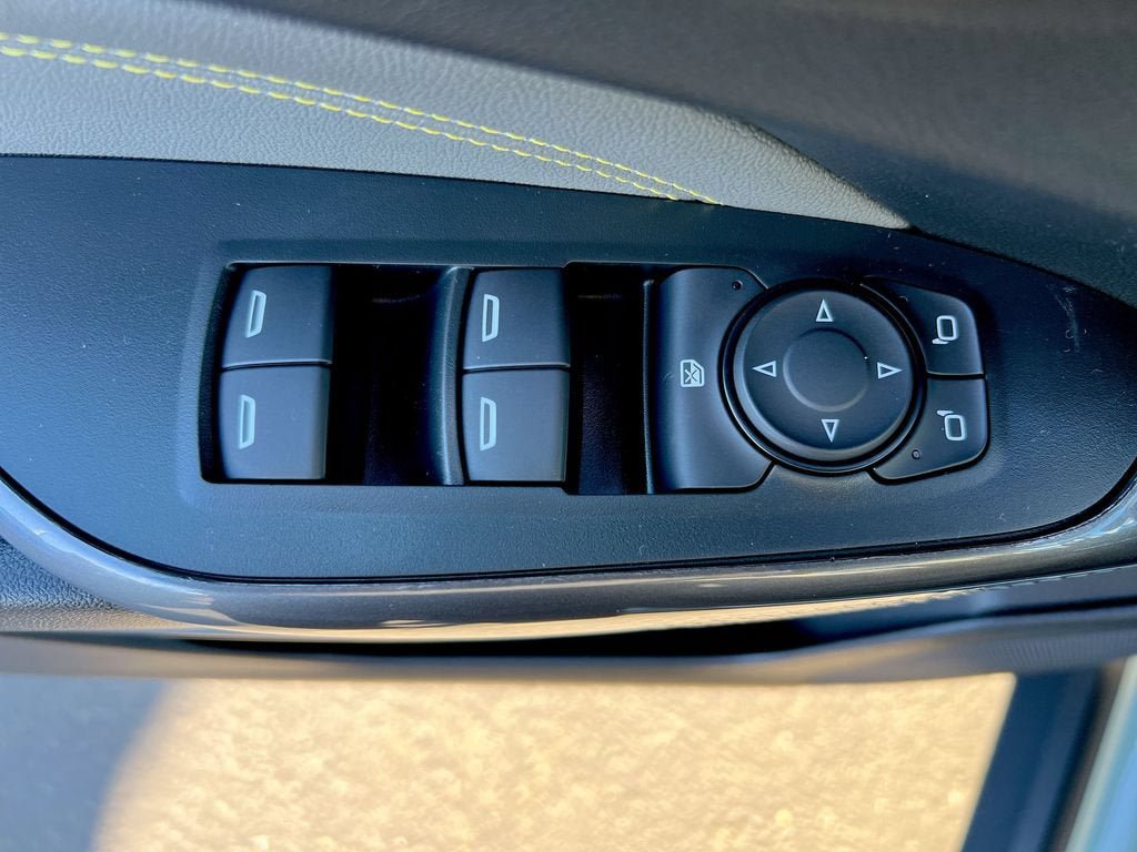 New 2026 Chevrolet Trax ACTIV w/ Sunroof Package FWD image 20