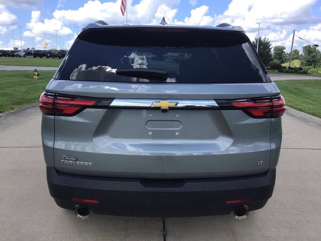 Used 2023 Chevrolet Traverse LT FWD image 5