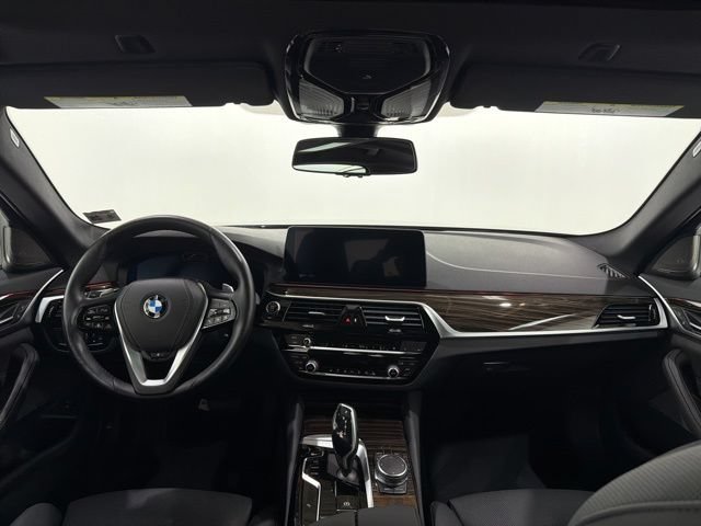 Certified 2023 BMW 530i xDrive w/ Premium Package AWD/4WD image 8