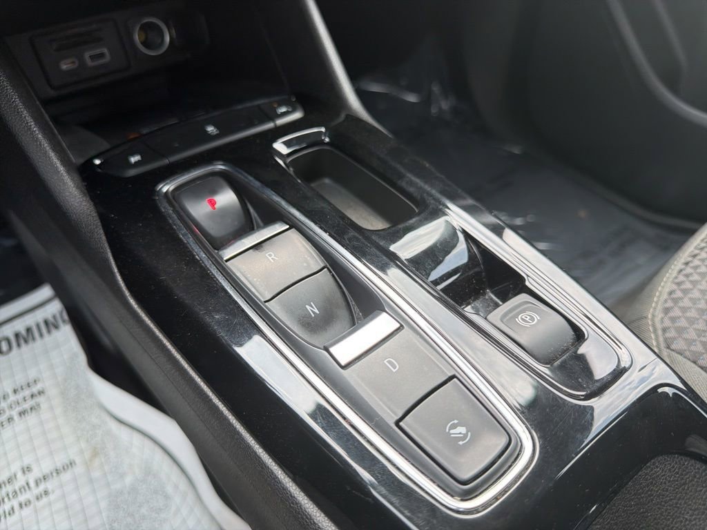 Used 2023 Chevrolet Bolt EUV LT FWD image 17