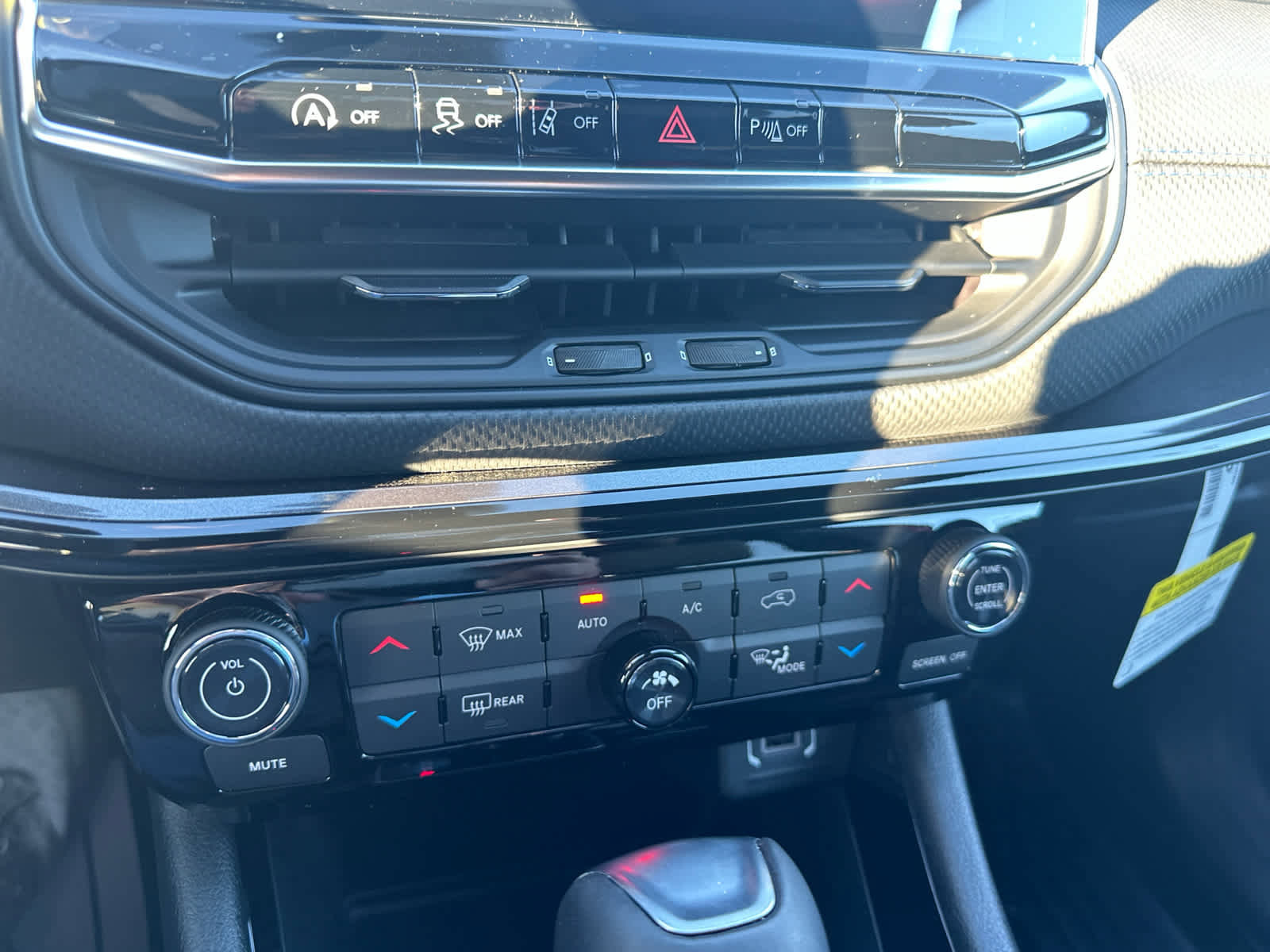New 2026 Jeep Compass Limited AWD/4WD image 22