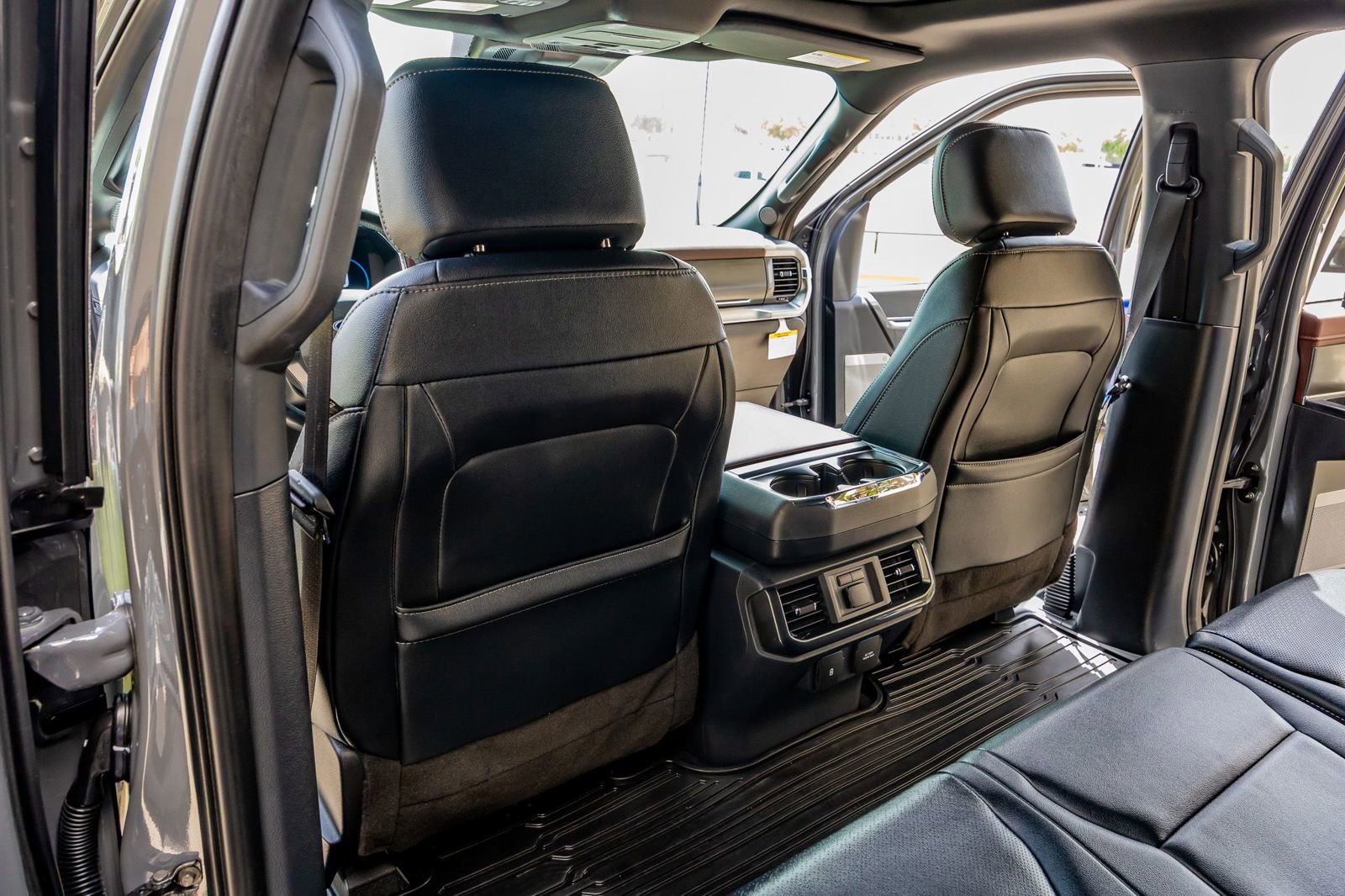 Used 2021 Ford F150 Lariat w/ Equipment Group 502A High image 33