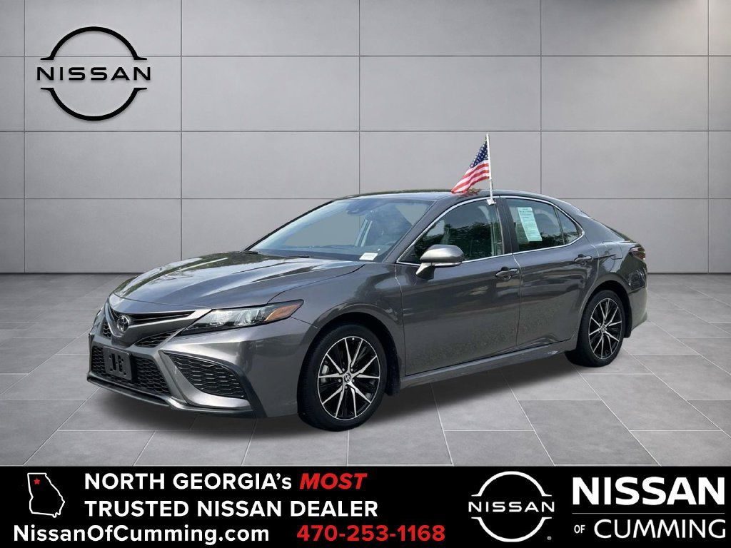 Used 2023 Toyota Camry SE