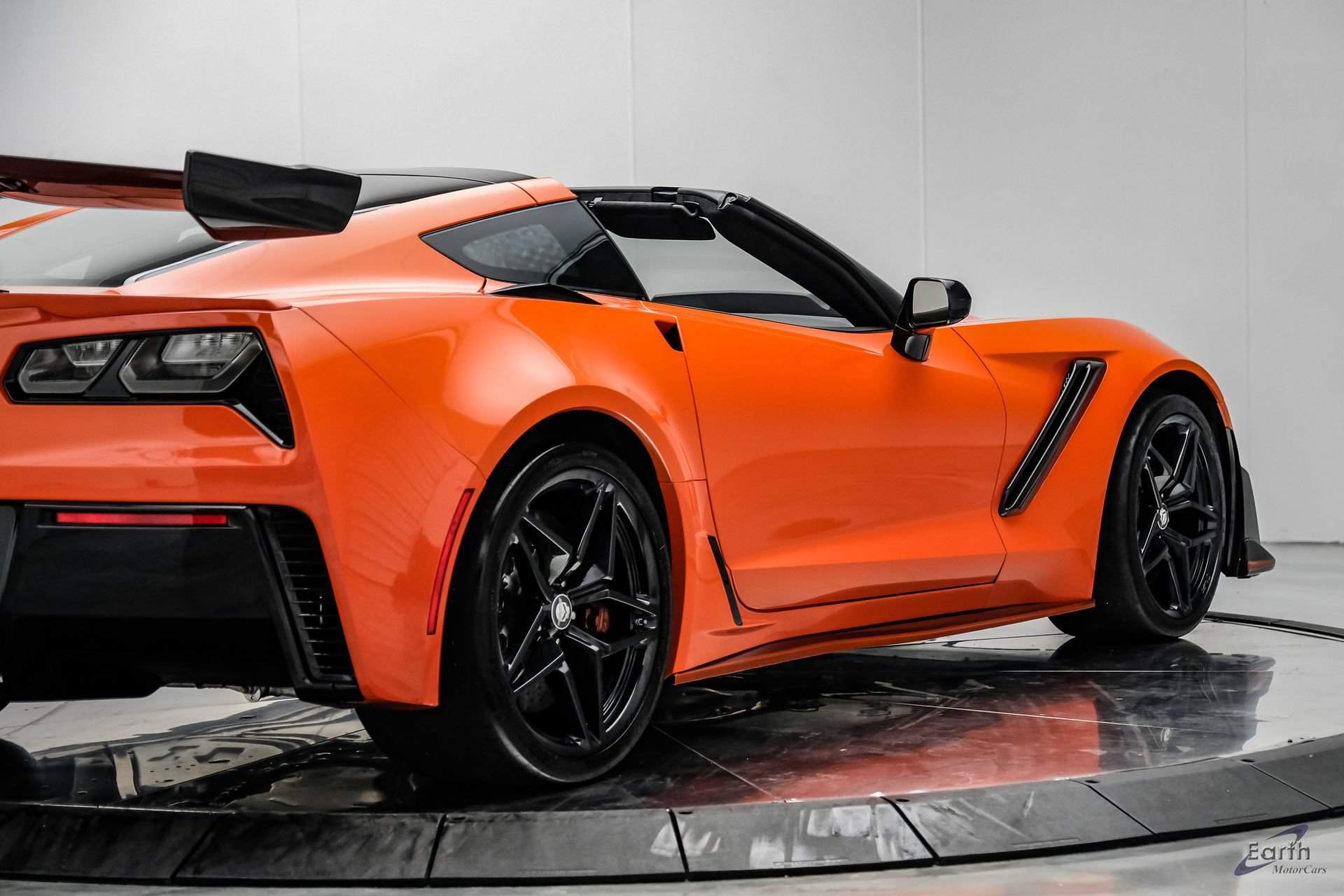 Used 2019 Chevrolet Corvette ZR1 RWD image 26