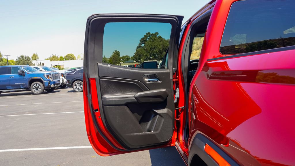 Used 2024 GMC Canyon Elevation w/ Trailering Package image 16