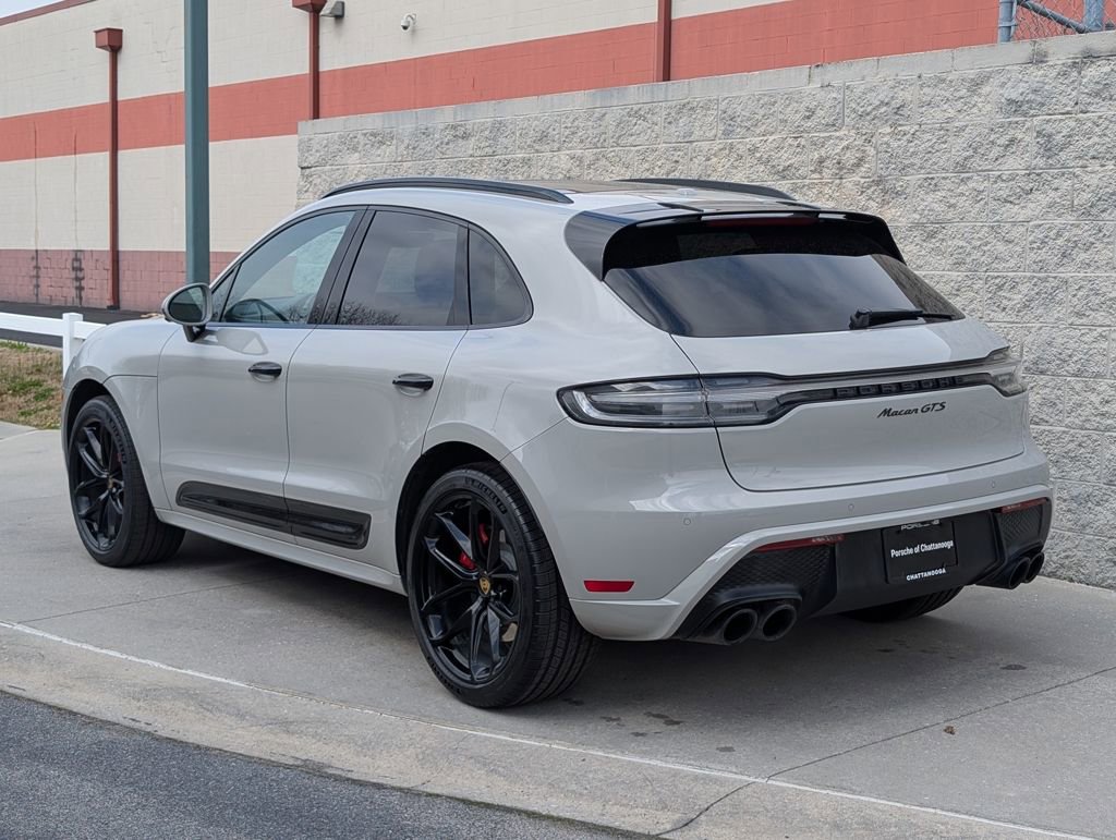 Certified 2022 Porsche Macan GTS image 3
