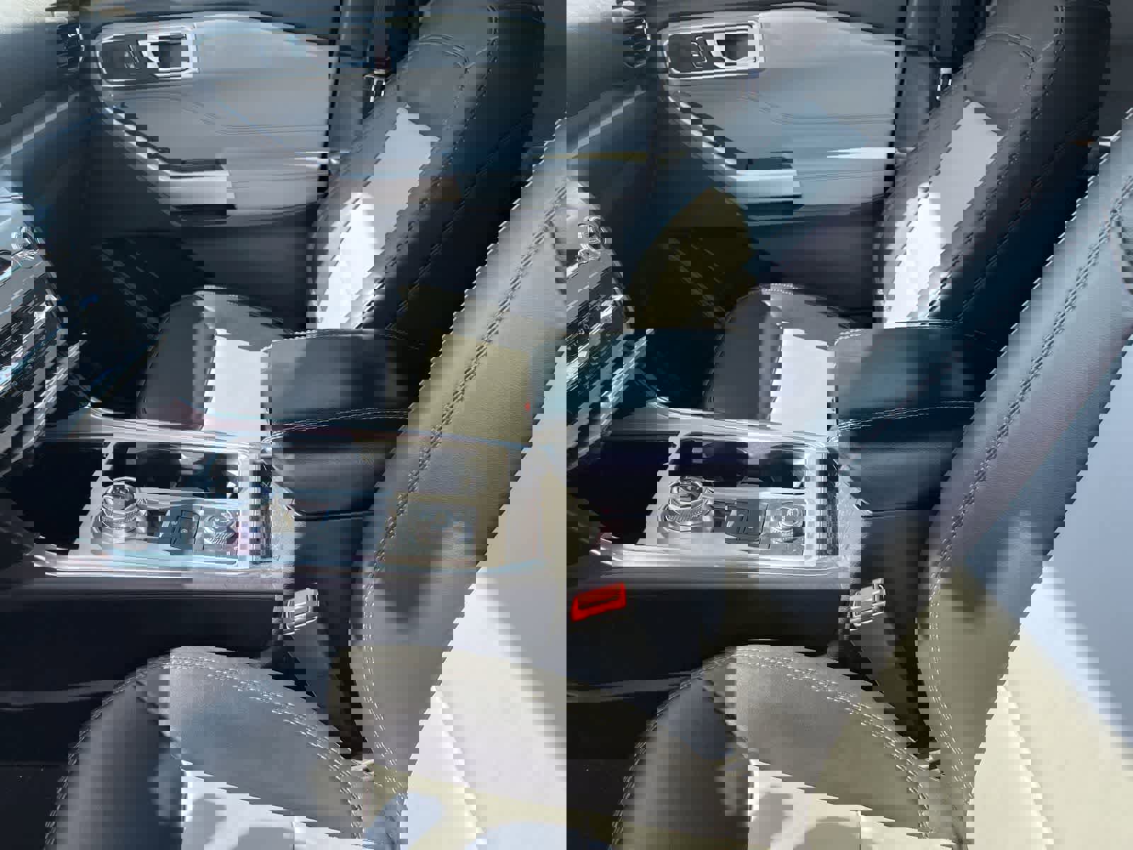 Certified 2023 Ford Explorer XLT w/ Equipment Group 202A image 23