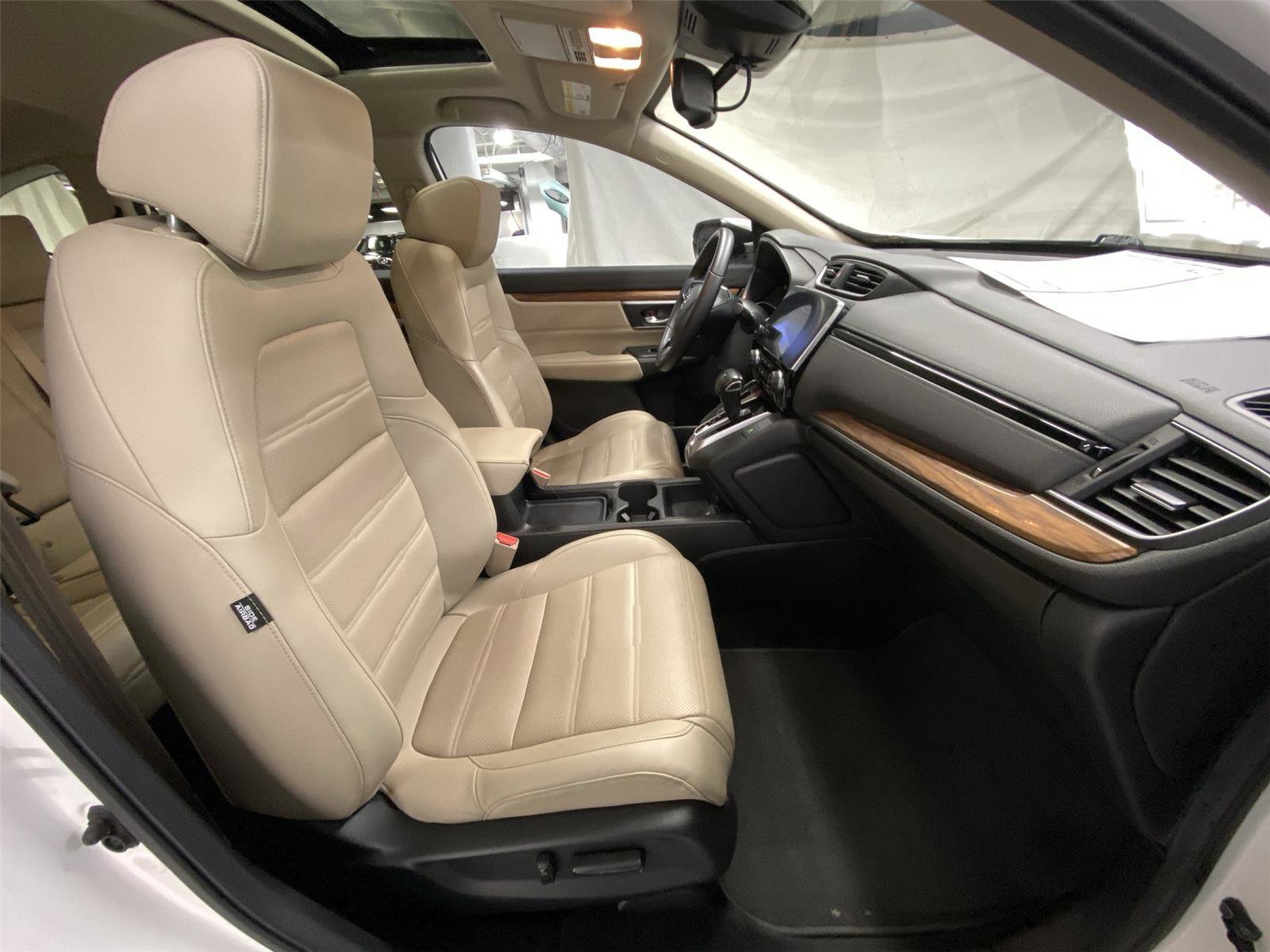 Used 2018 Honda CR-V Touring image 30