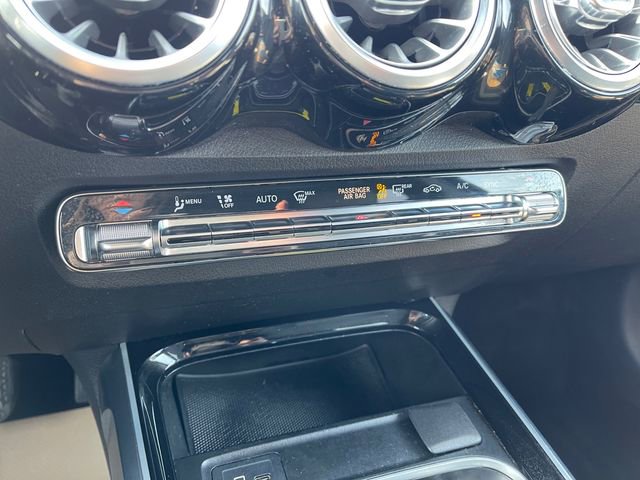 Used 2020 Mercedes-Benz GLB 250 4MATIC image 28