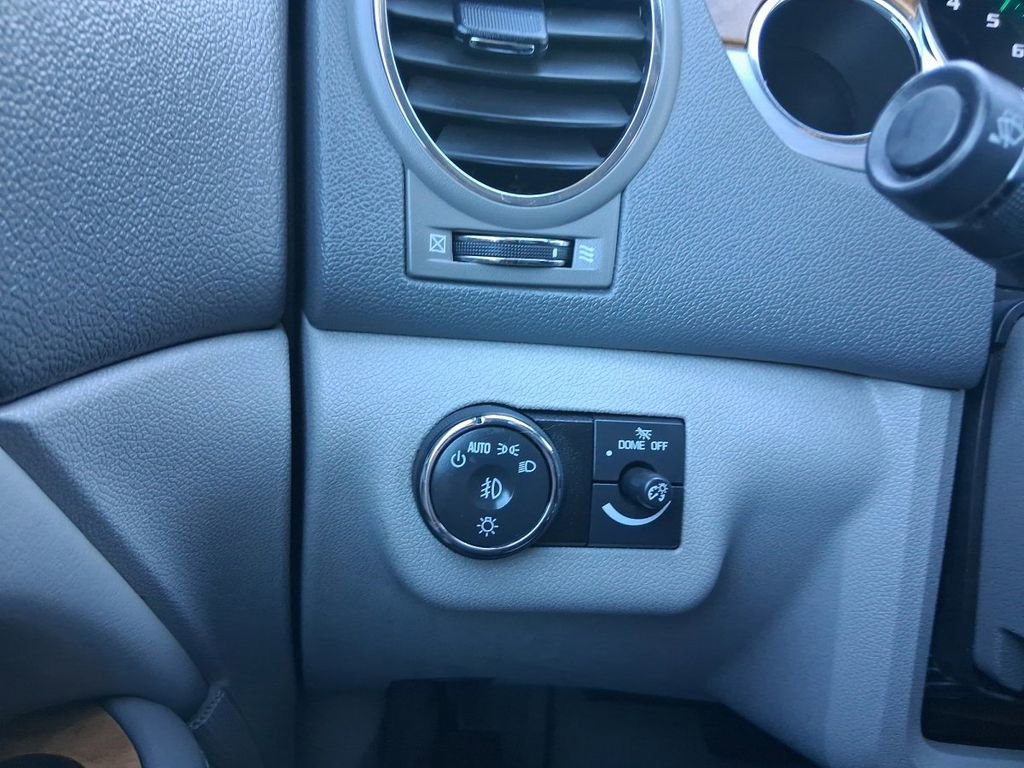 Used 2012 Buick Enclave Leather image 12