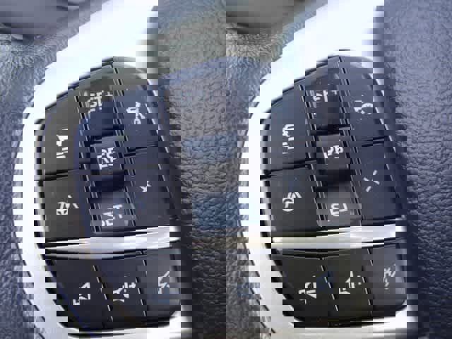 Used 2022 Ford Explorer Limited w/ Equipment Group 301A image 10