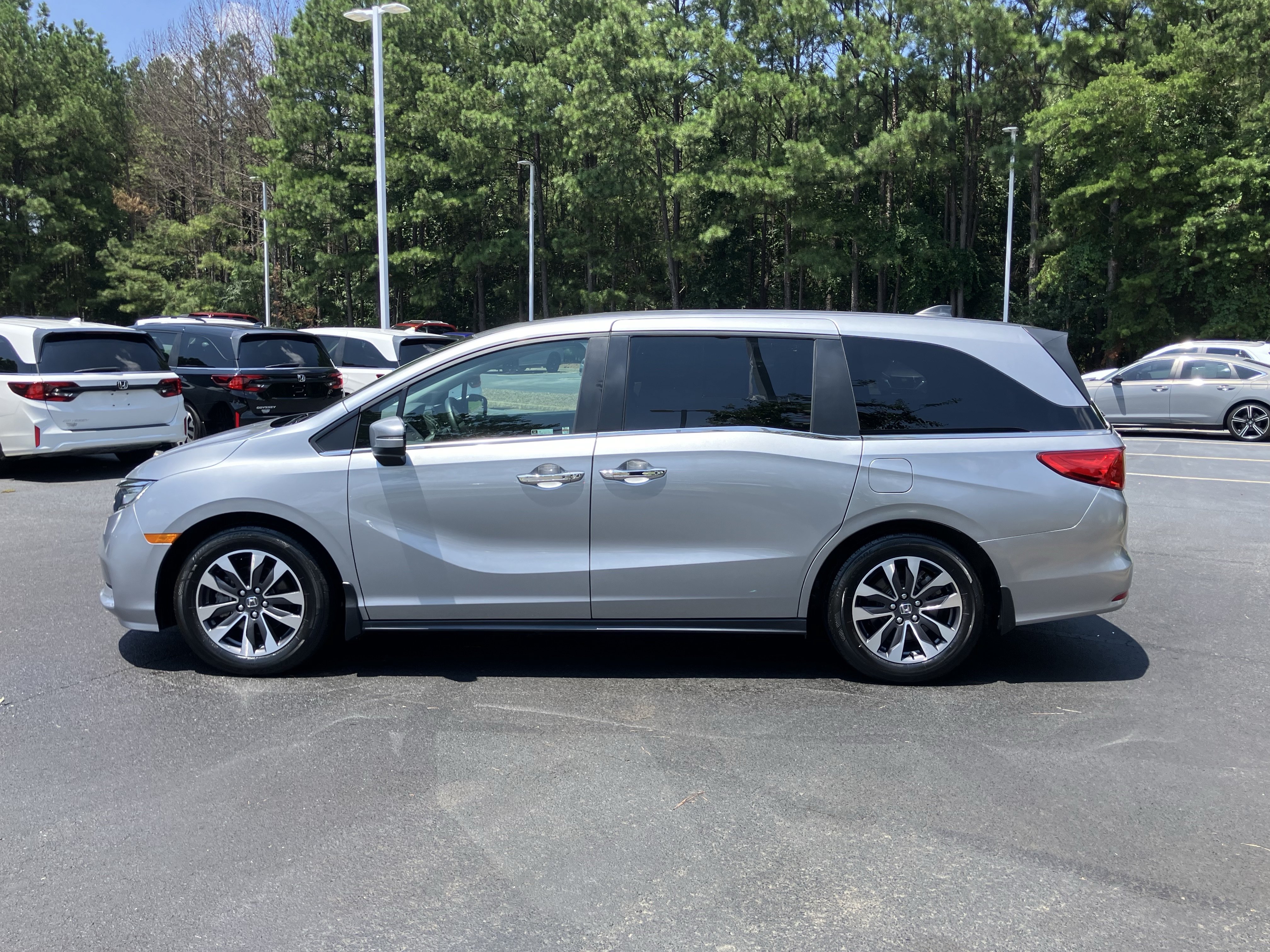 Certified 2024 Honda Odyssey EX-L image 7