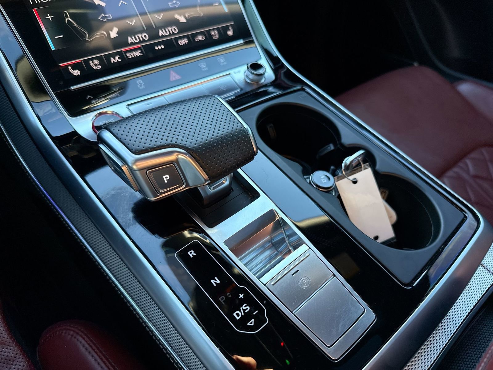 Used 2021 Audi SQ8 Prestige w/ Prestige Package image 22